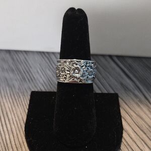 Floral Band Ring